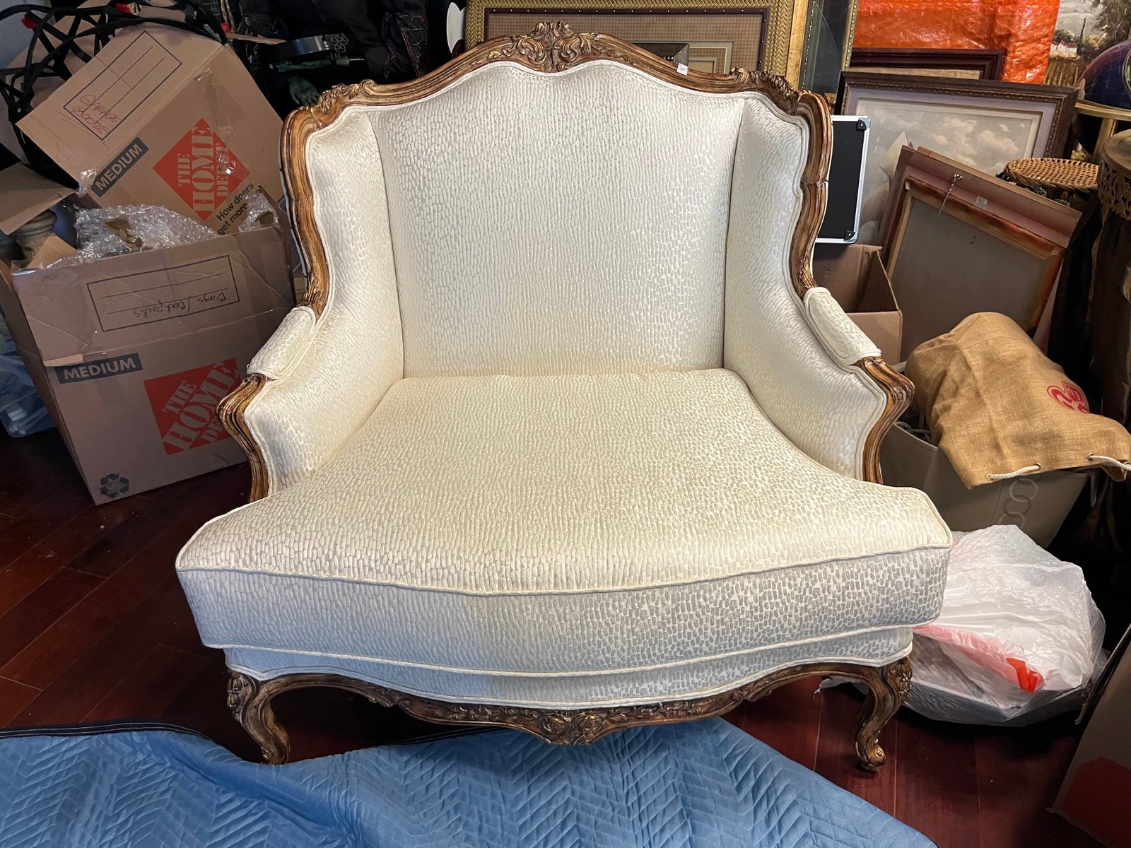 Oversize Bergere Chair: Oversize Bergere Chair