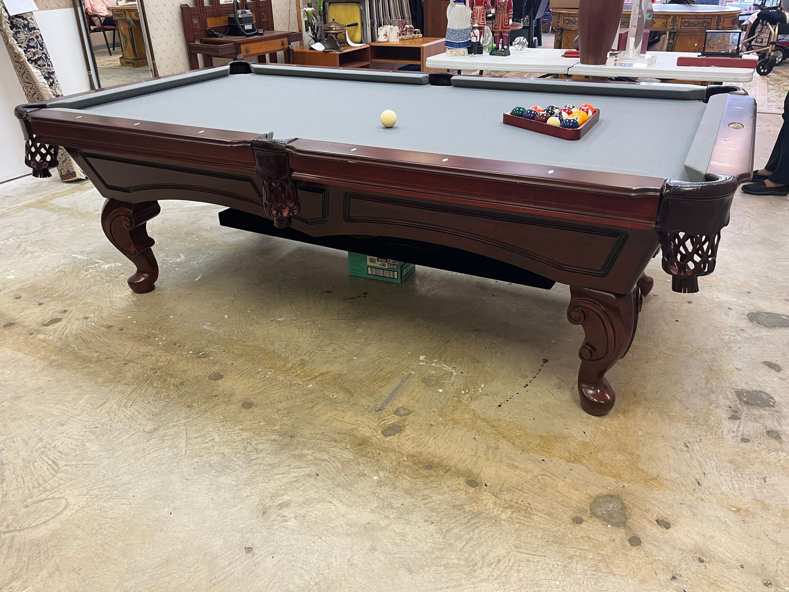 Connelly Pool Table Auction