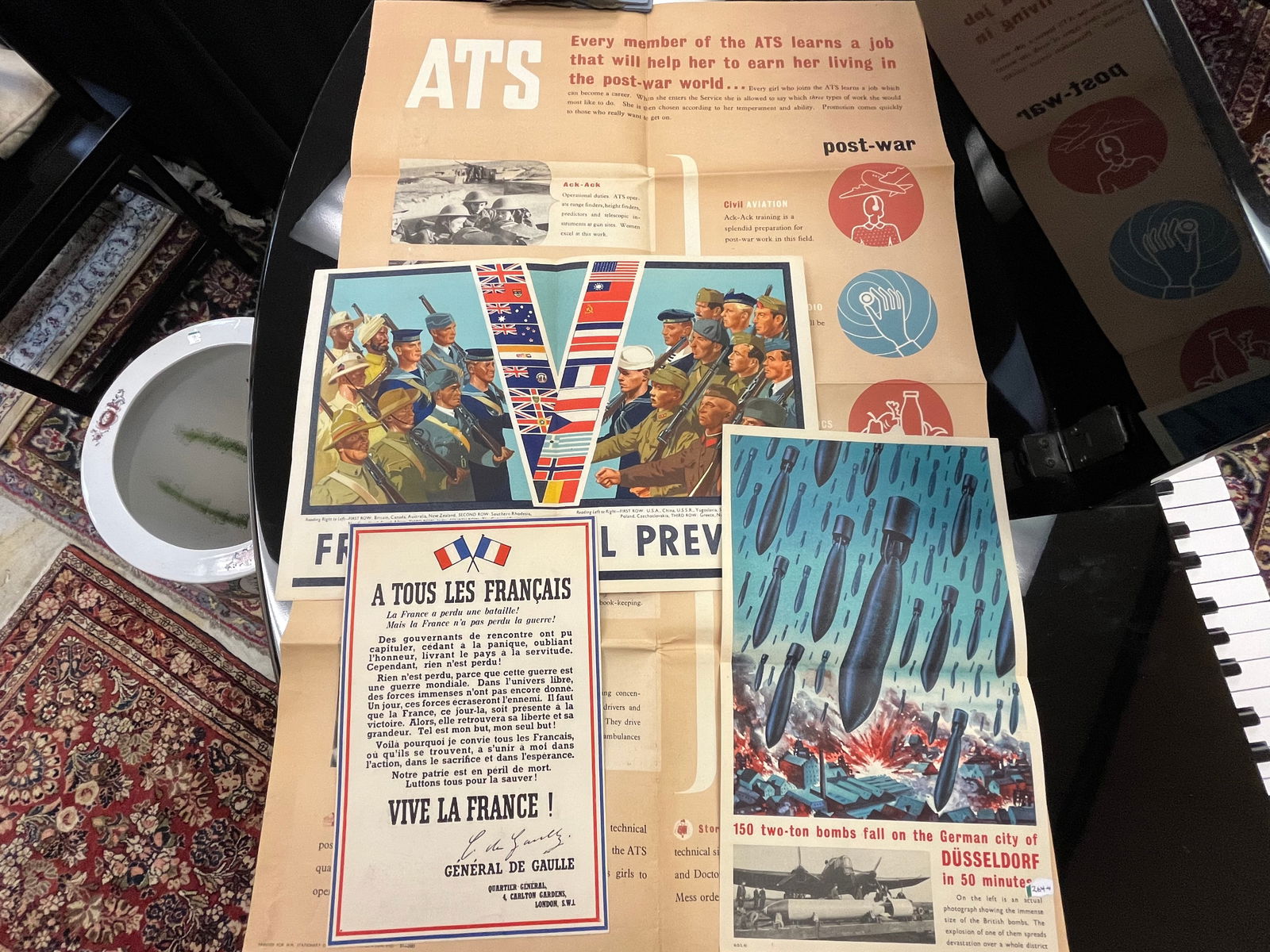 WWII 2-Ton Boms Fall on City (1 of 9)