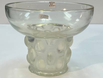 R. Lalique Vase: R. Lalique Opalescent Beautrellis Vase 1927, 5.5h x 7.25w (chip on bottom edge)