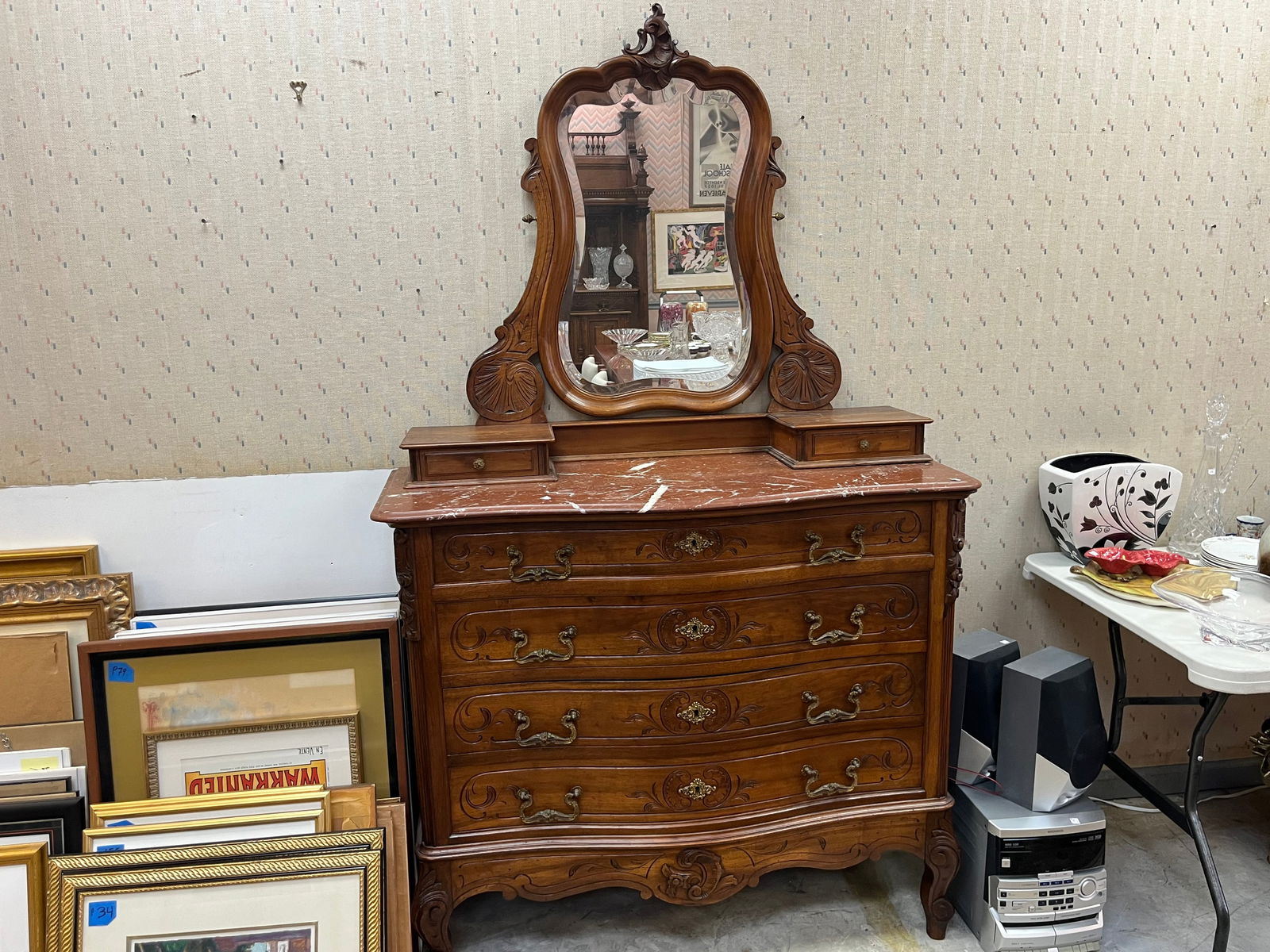 Antique Dresser w/Mirror (1 of 7)