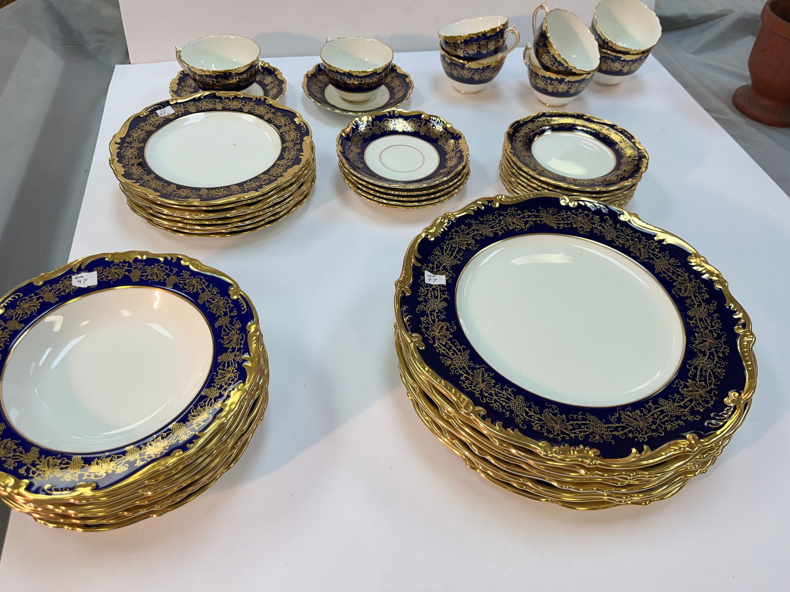 Coalport 8 pl. Set Blue/gold trim China (1 of 6)