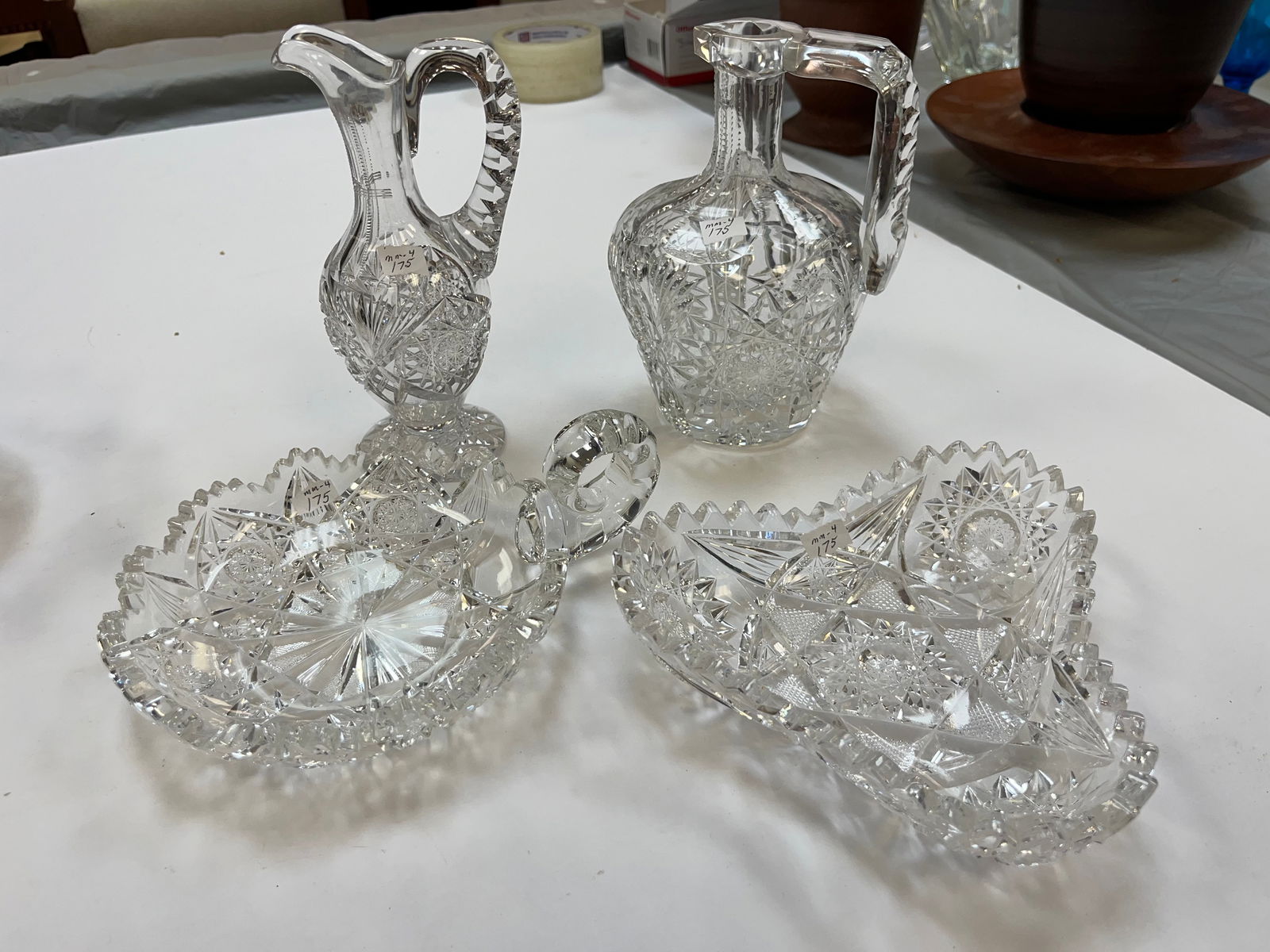 Crystal Nappie Dish/Tri-Angular Dish/Vingar/Oil (1 of 4)