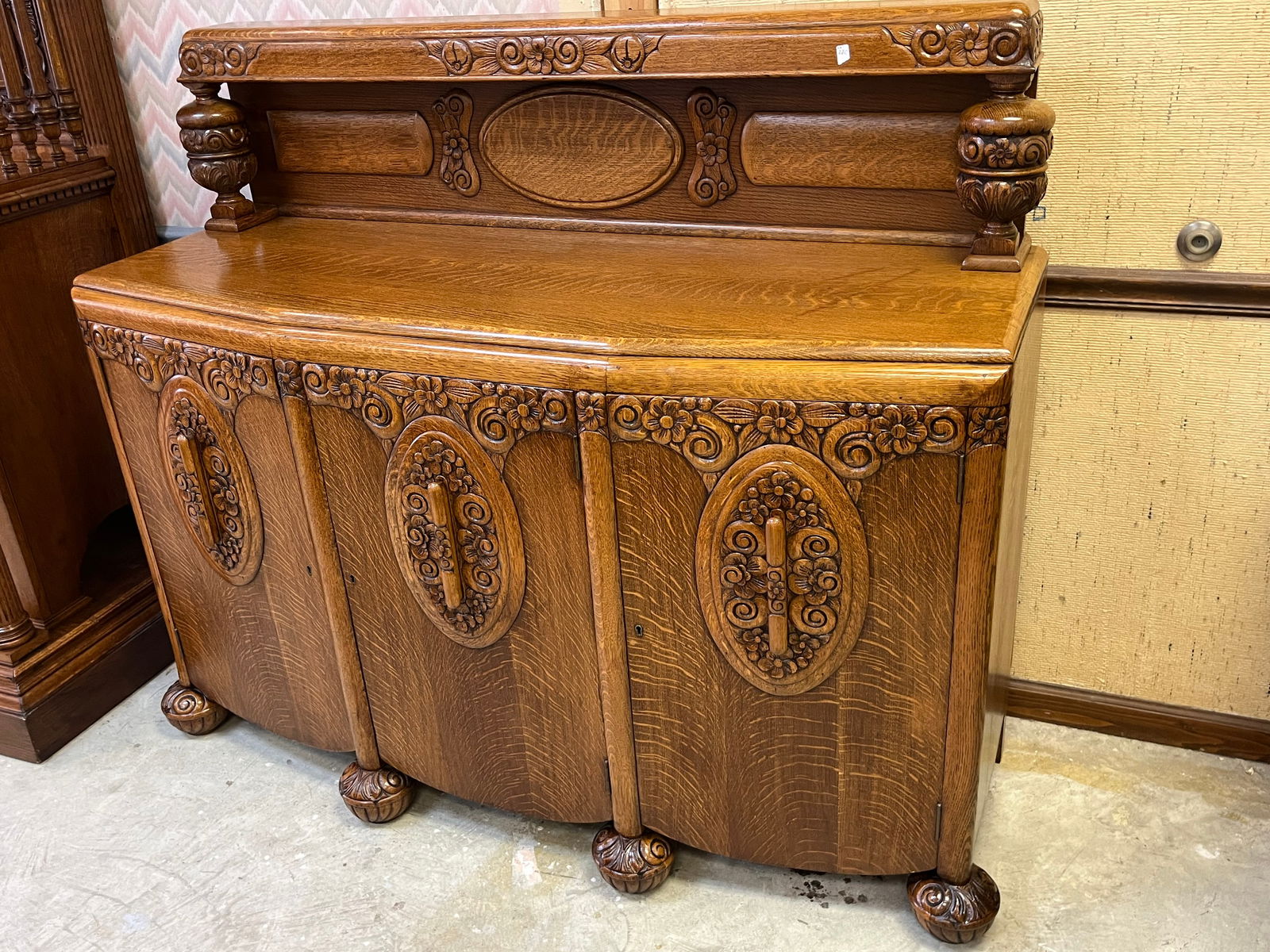 Tiger Oak British made Buffet/Bar,1930's (1 of 11)