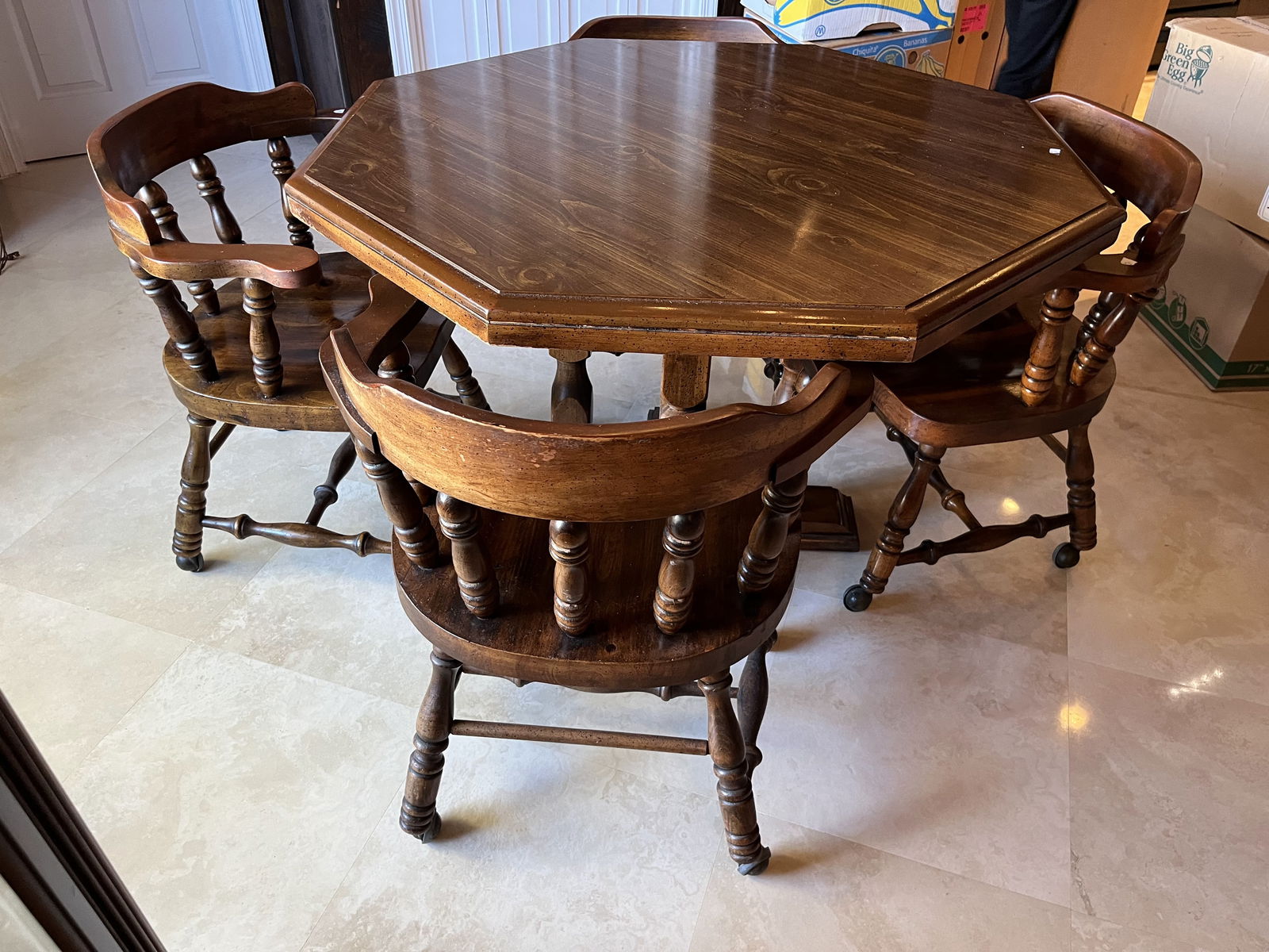 Octagon Table 4-Chairs (1 of 5)