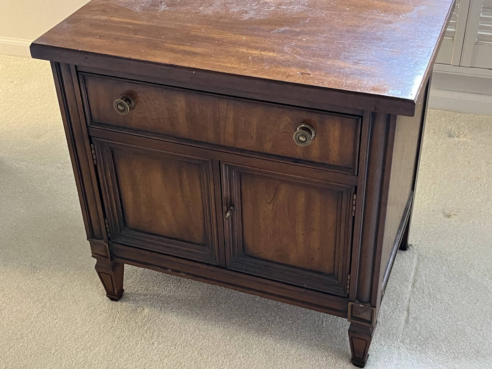 Drexel Side Table Auction