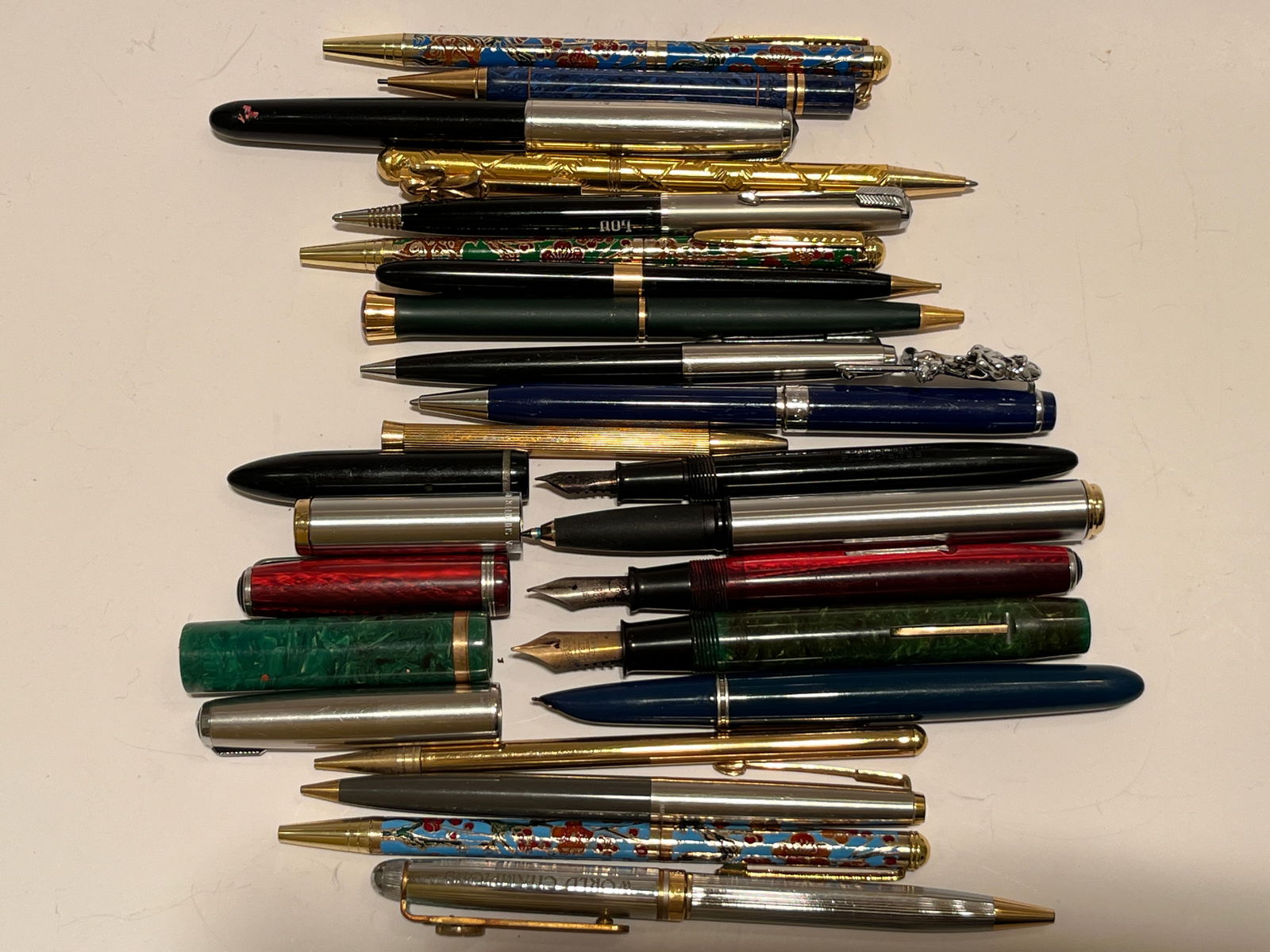 Bag of Ink Pens (1 of 1)
