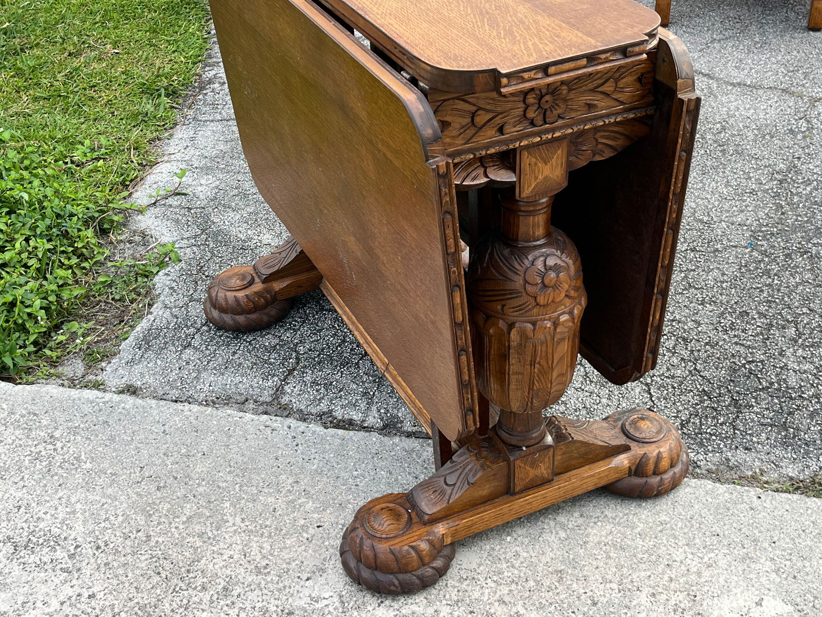 Drop Leaf Table, 1930's (1 of 7)