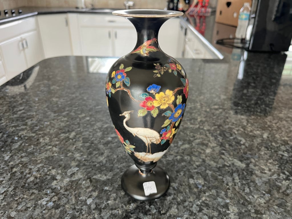 Carlton Ware Vase: Rare Hard to Fine Hand Painted Carlton Ware 9.75"h Vase