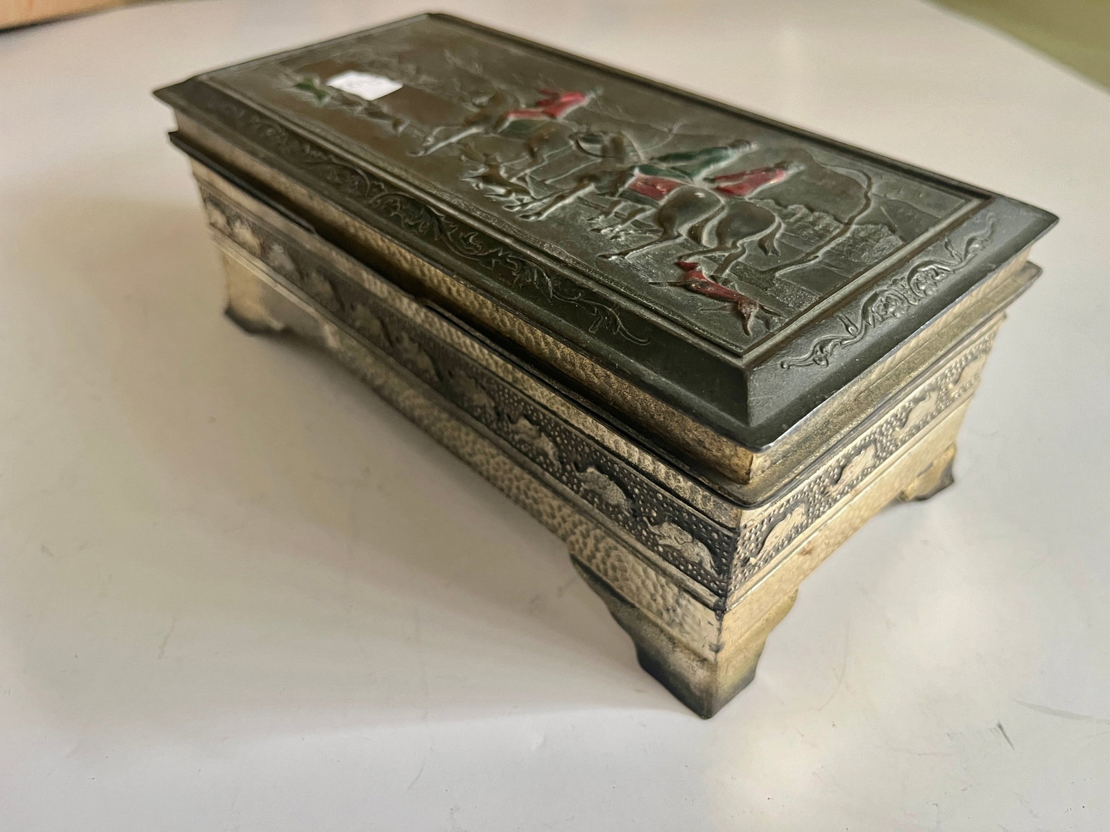 English Metal Jewelry Box: Vintage English Metal Jewelry Box, depicting a hound hunt with mirror lid, 2.75h x 8w x 4d