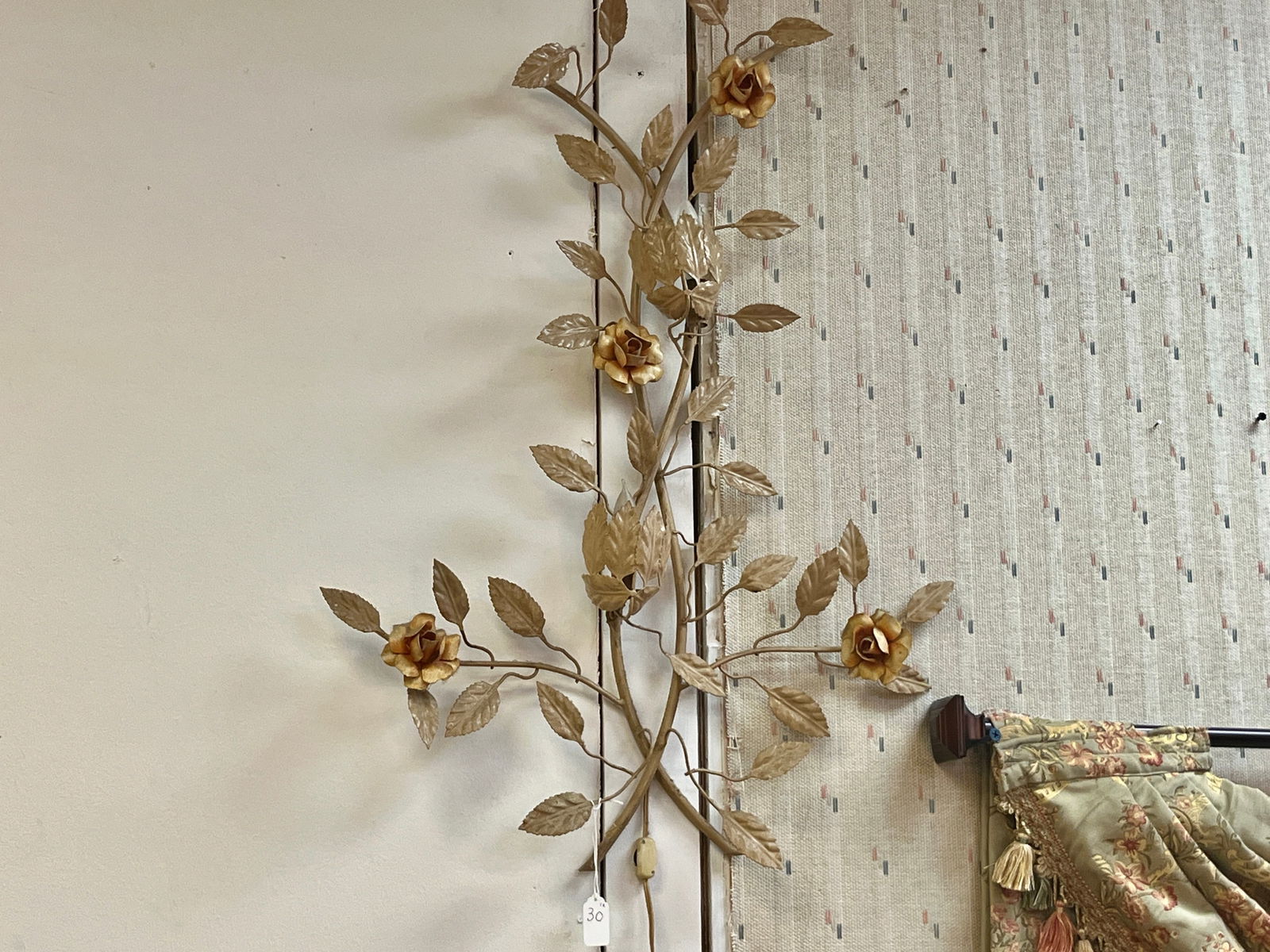 Italian Metal Light Scone (1 of 2)