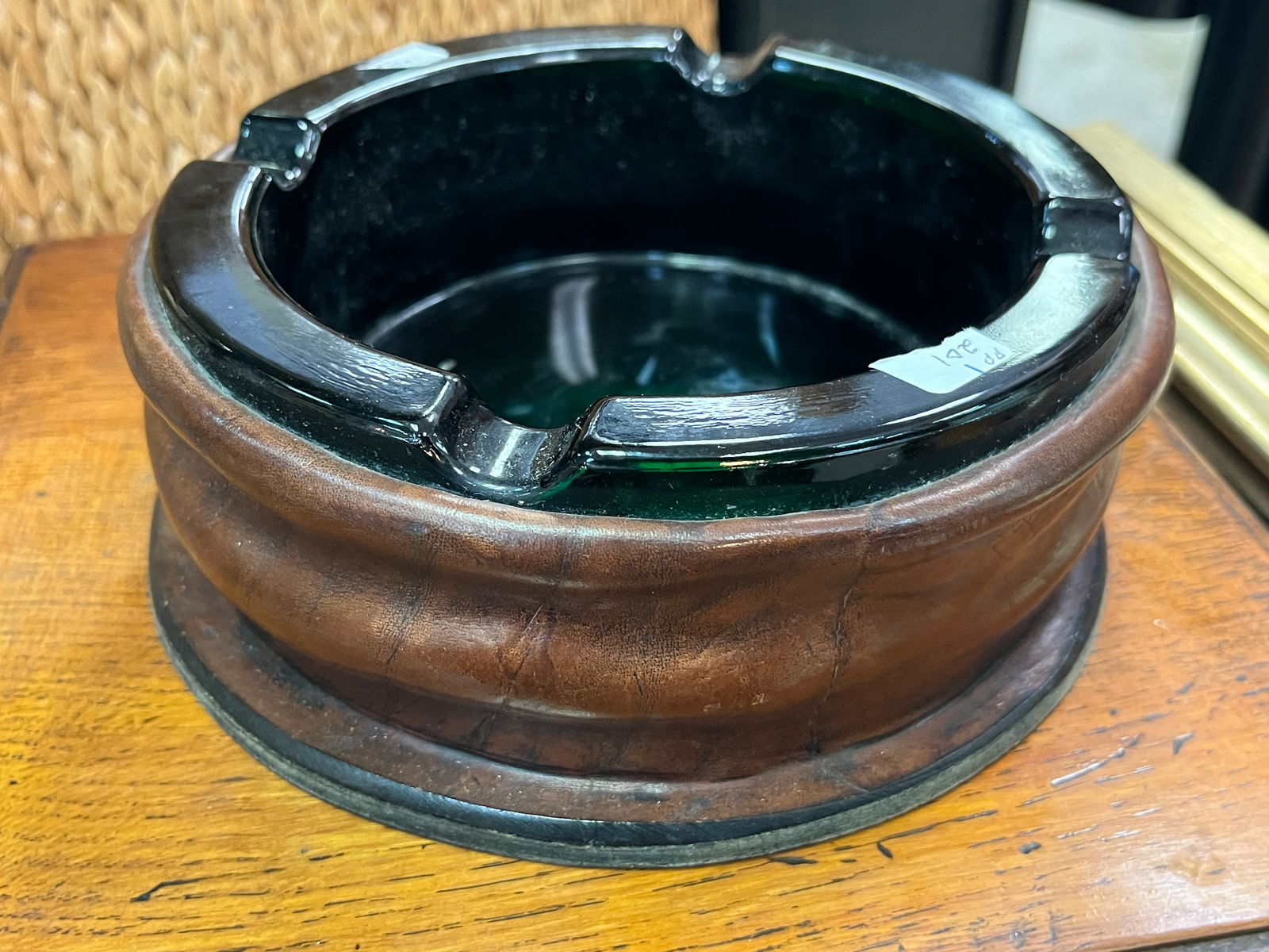 Br.Leather Wrap Ashtray (1 of 3)