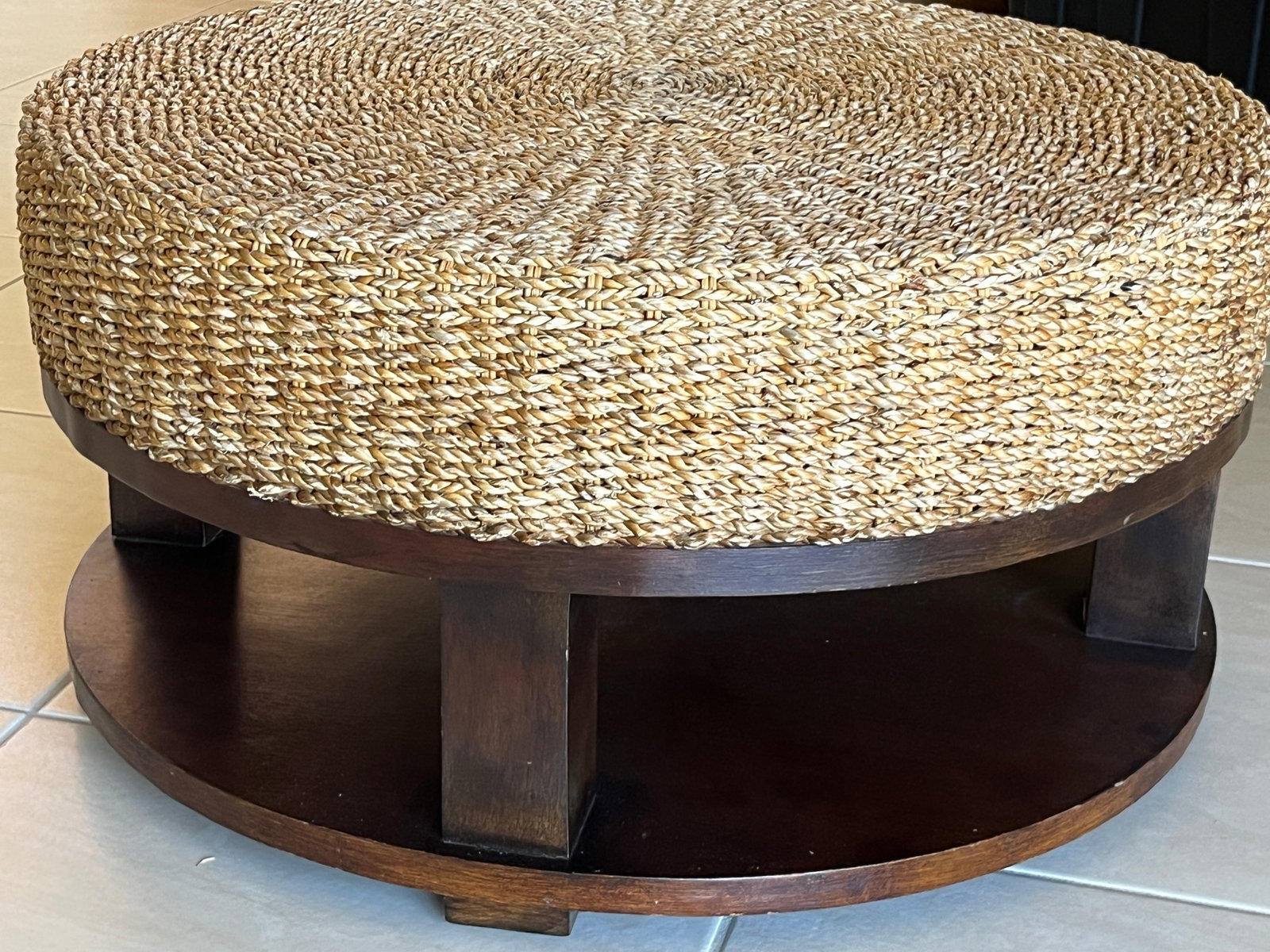 Round Seagrass Table: Sea Grass Round Table, 16h x 31.5dia.