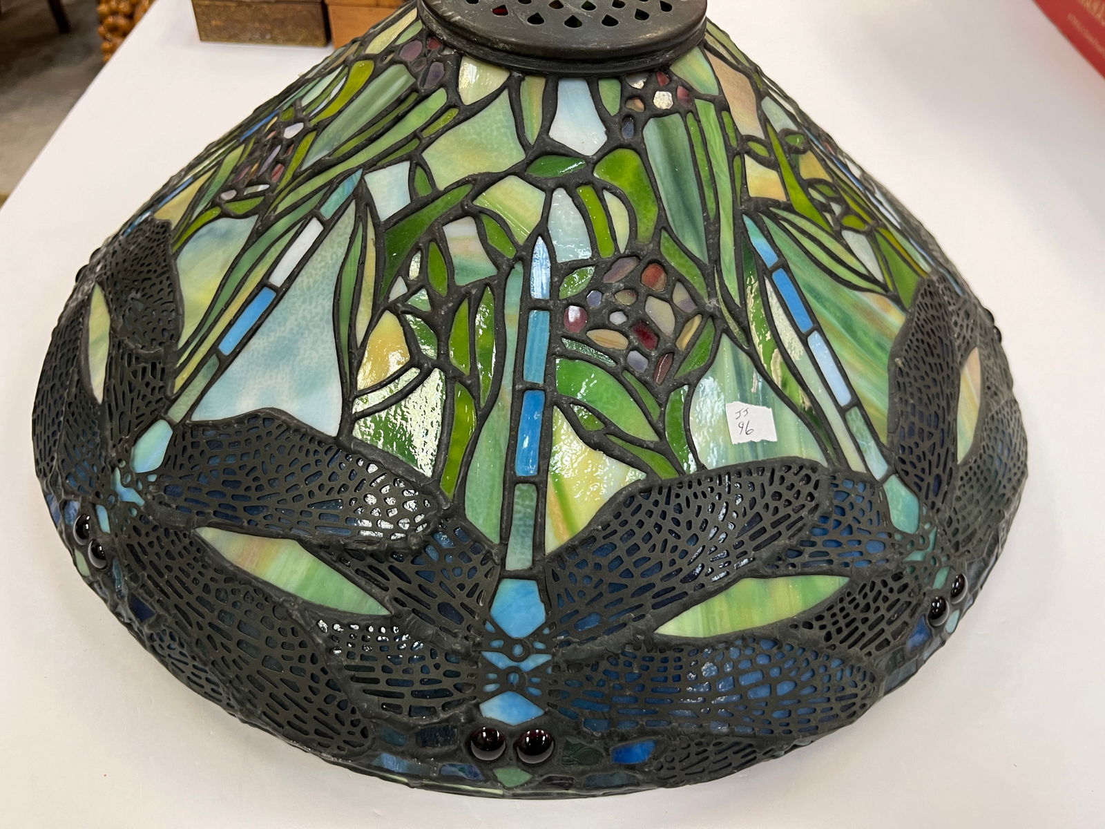 Tiffany Style Lamp Shade (1 of 2)