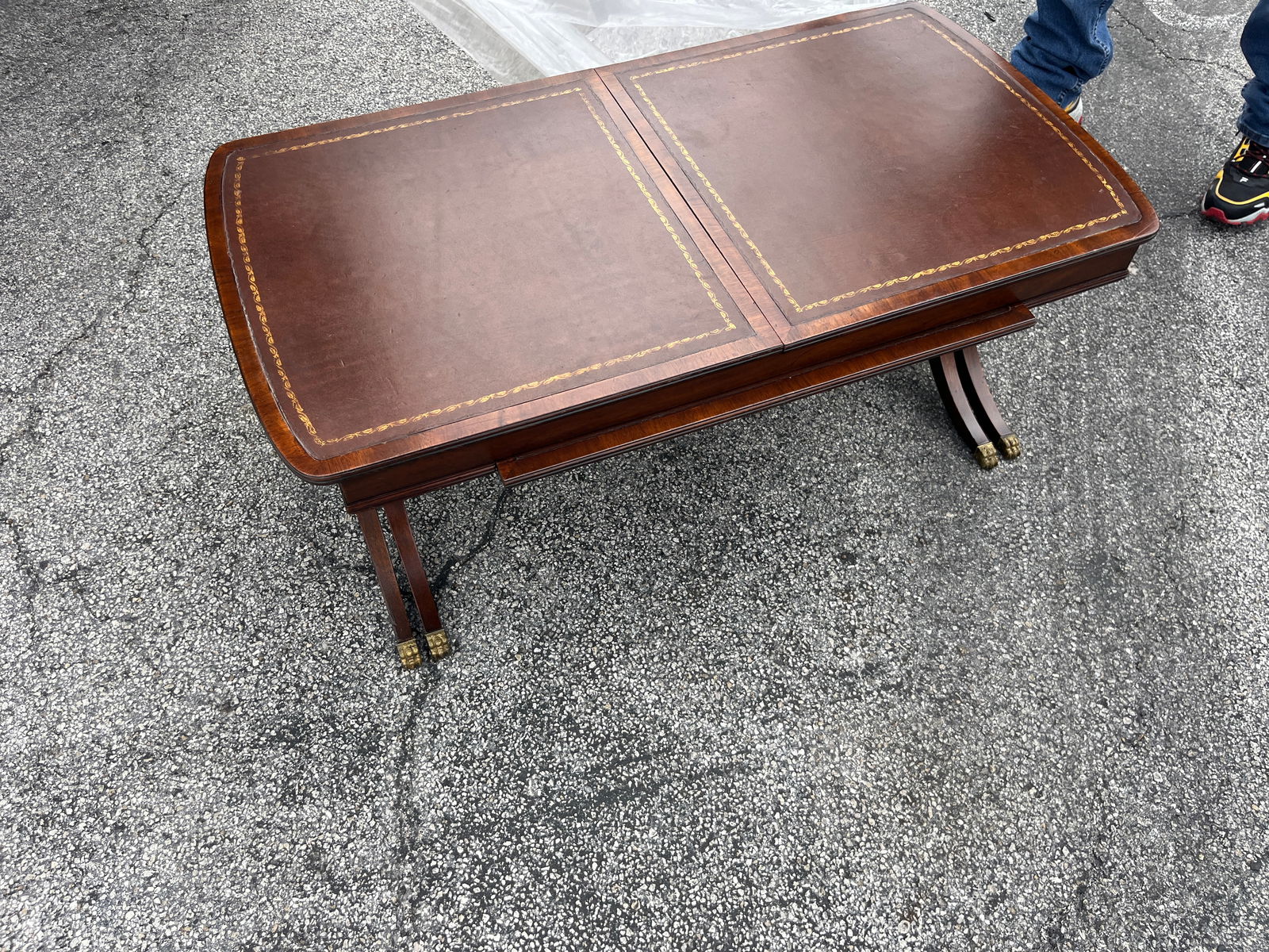 Baker Furn. Expandable Coffee Table (1 of 7)