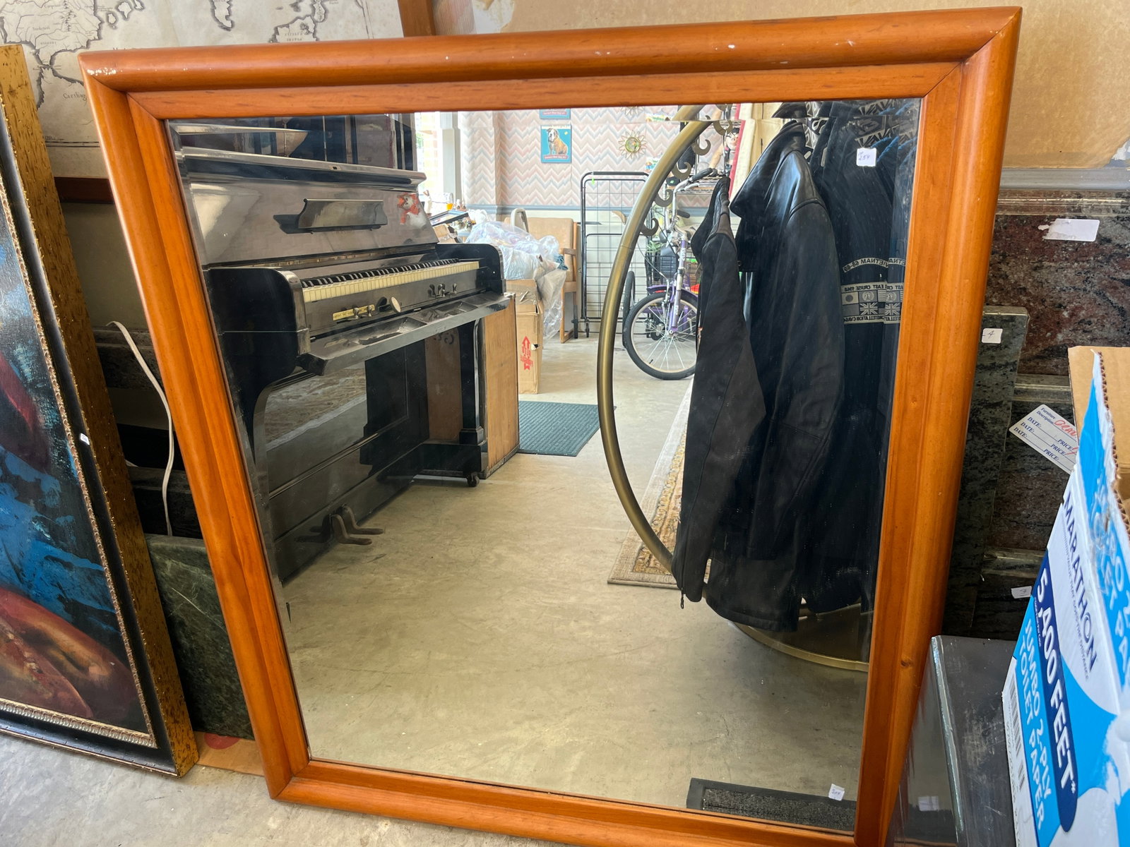 Wood Frame Wall Mirror: Wood Frame Wall Mirror, 44x38