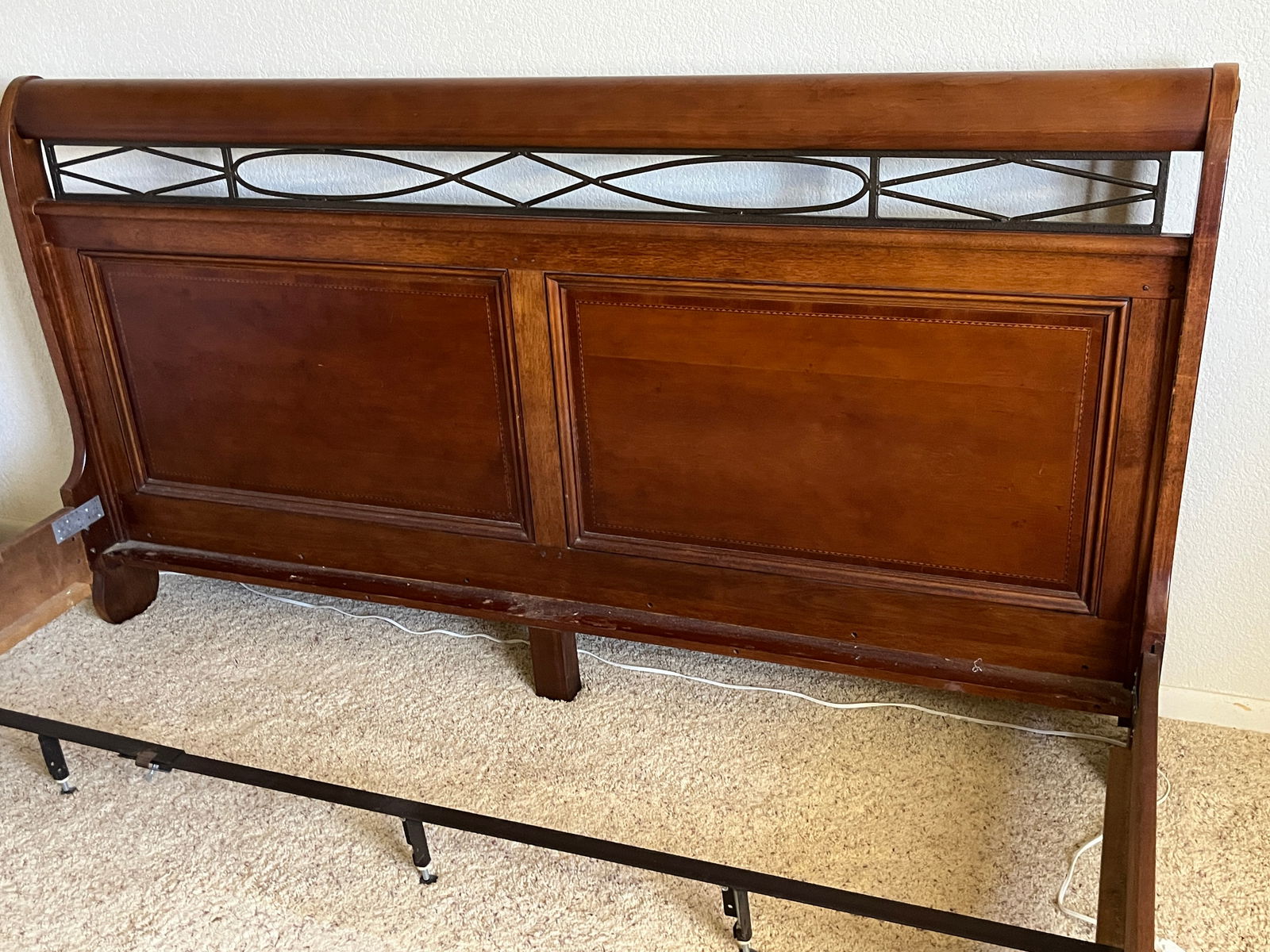 Alexander Julian Homes Colours, Cherrywood King Bed (1 of 3)