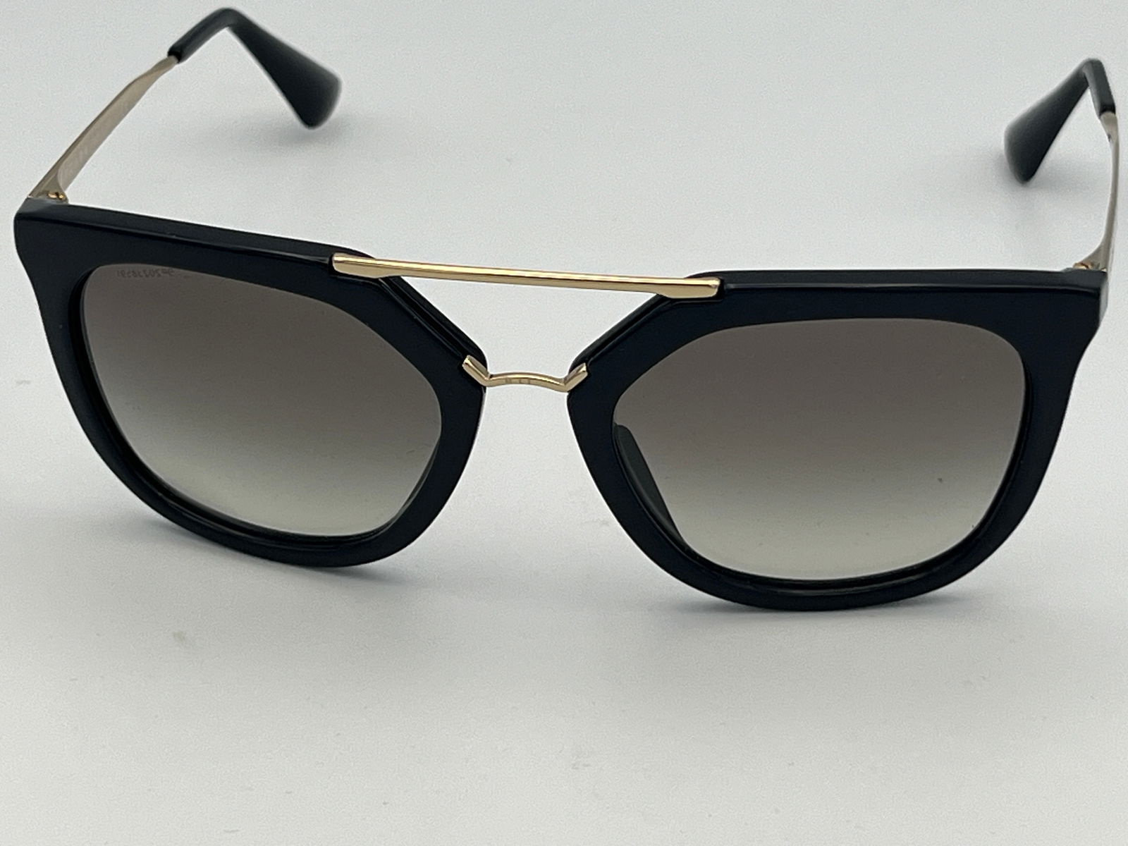 Prada Sun Glasses: Prada Sun Glasses