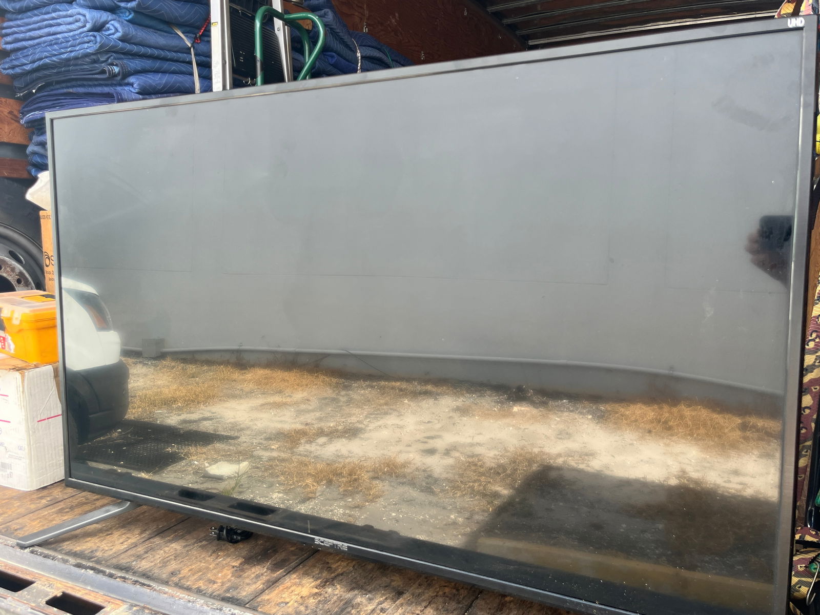 Sceptre 4k 55"TV (1 of 2)