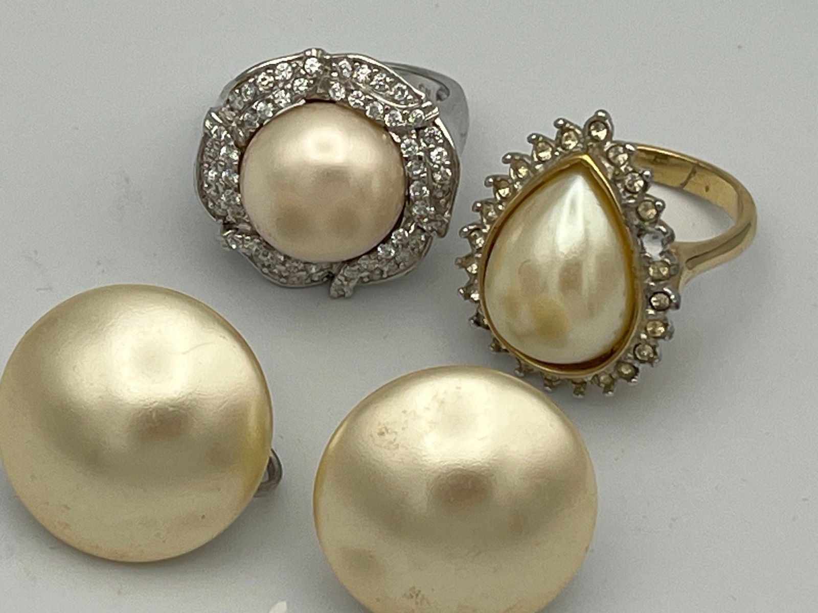 2-Faux Pearl Rings & Pair Earrings (1 of 4)