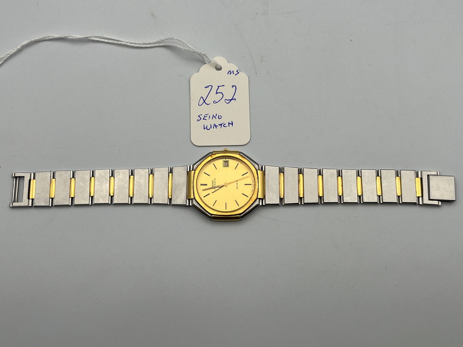 Seiko Watch: Seiko Watch (may need a battery)