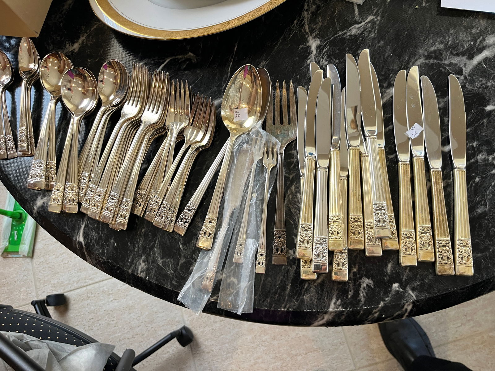 Community Flatware Set (1 of 3)