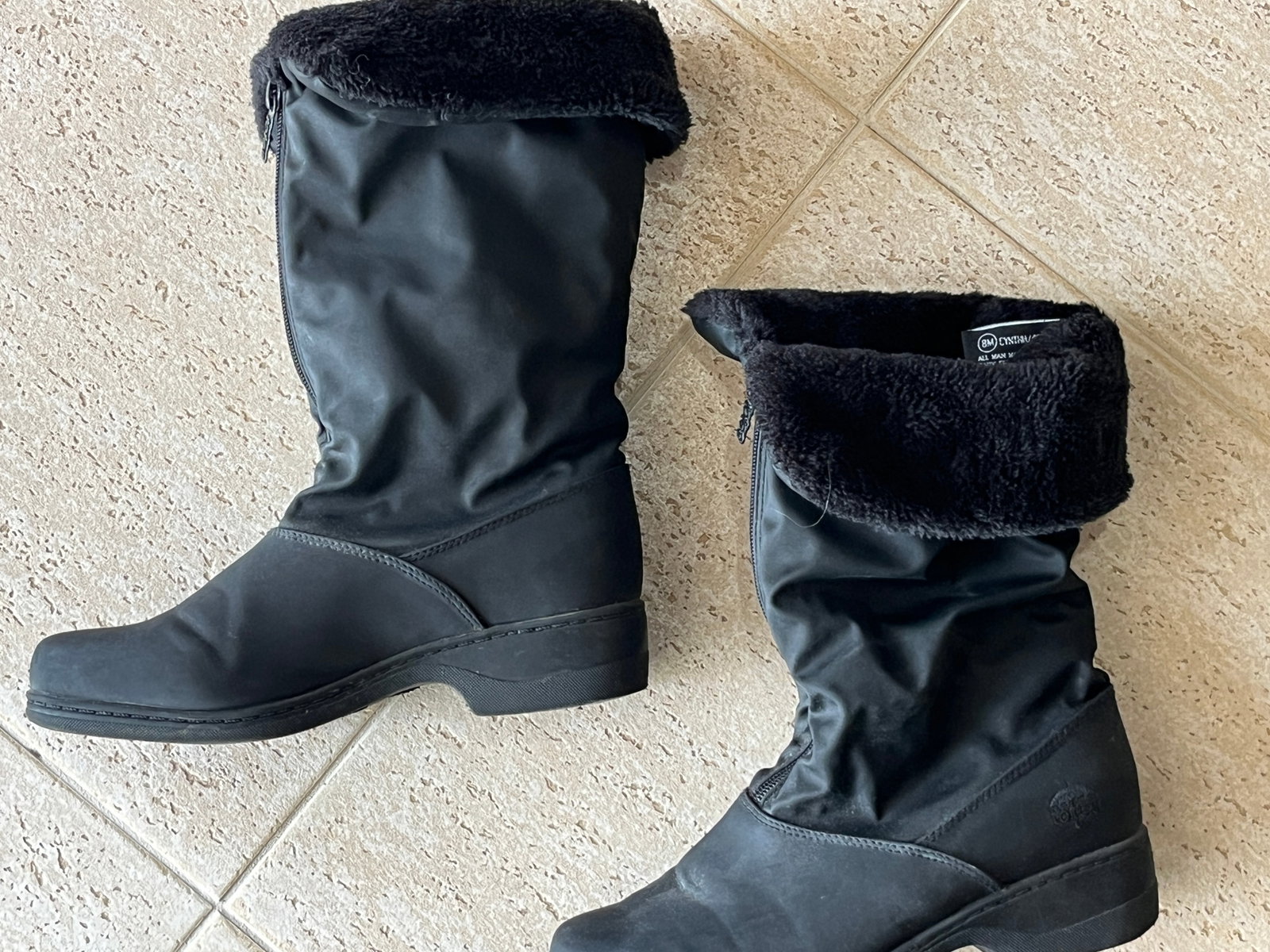 Totes Boots: Totes Boots, size MED