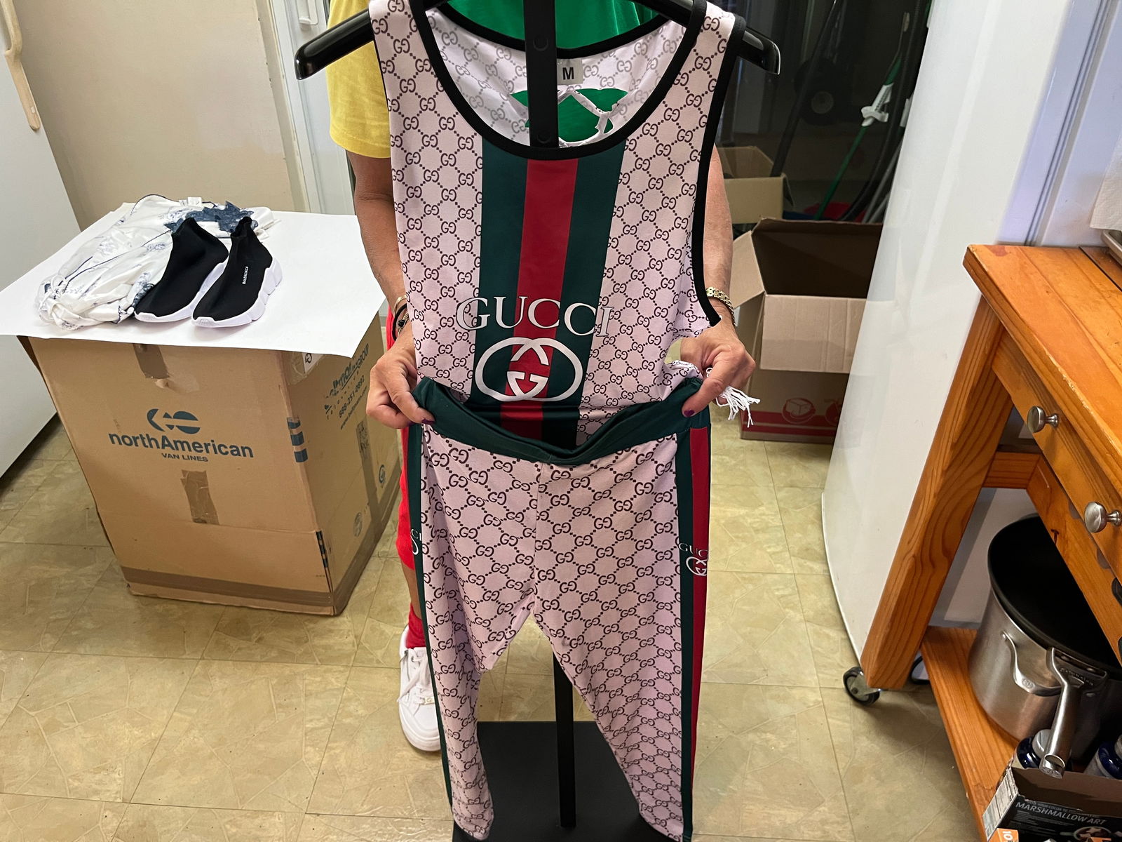 Gucci Tanktop w/Leggings (1 of 3)