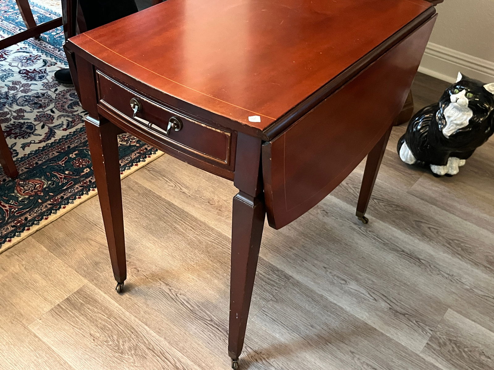 Mahogany Pembroke Table (1 of 4)