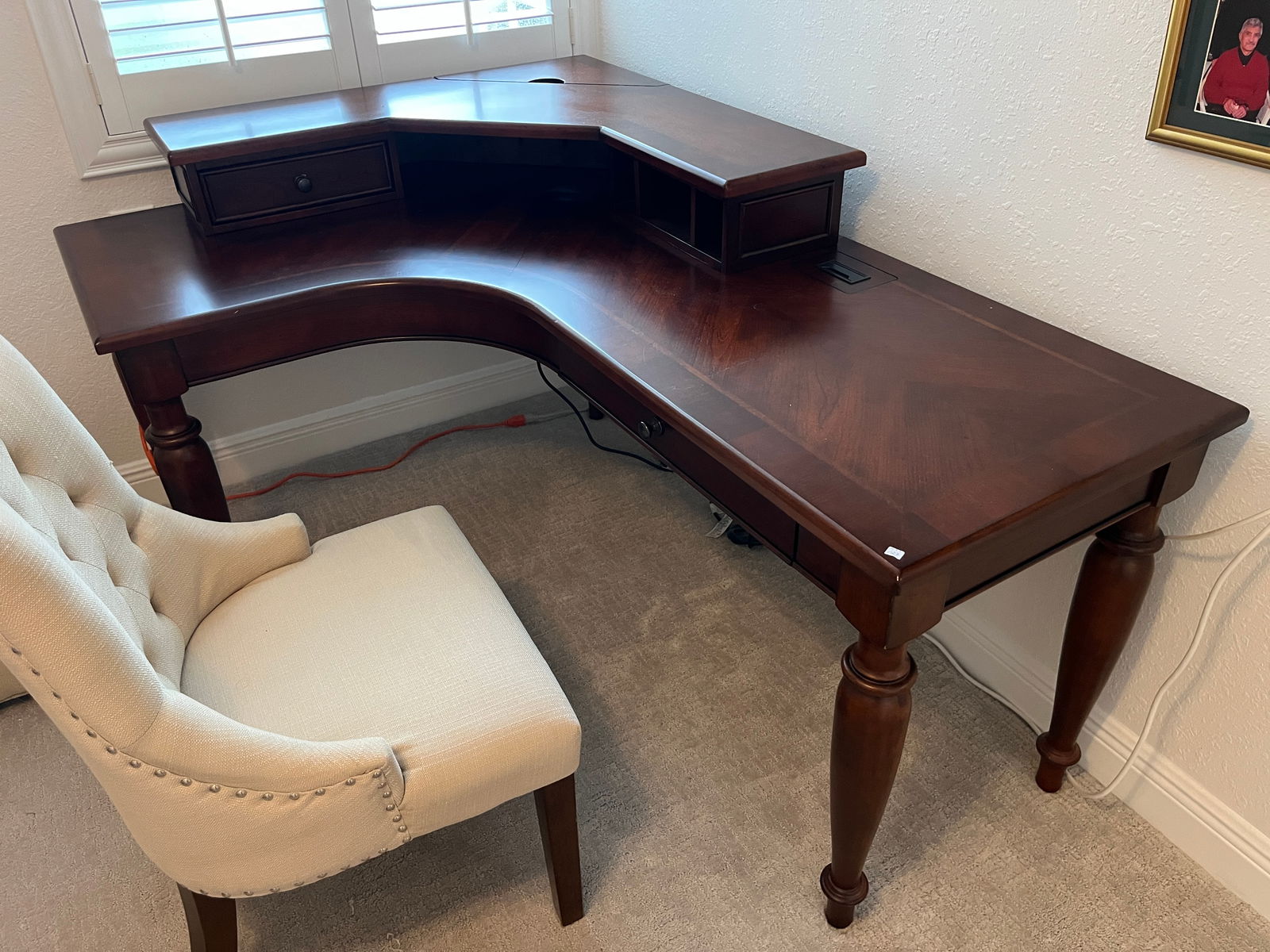 Havertys Corner Desk (1 of 10)