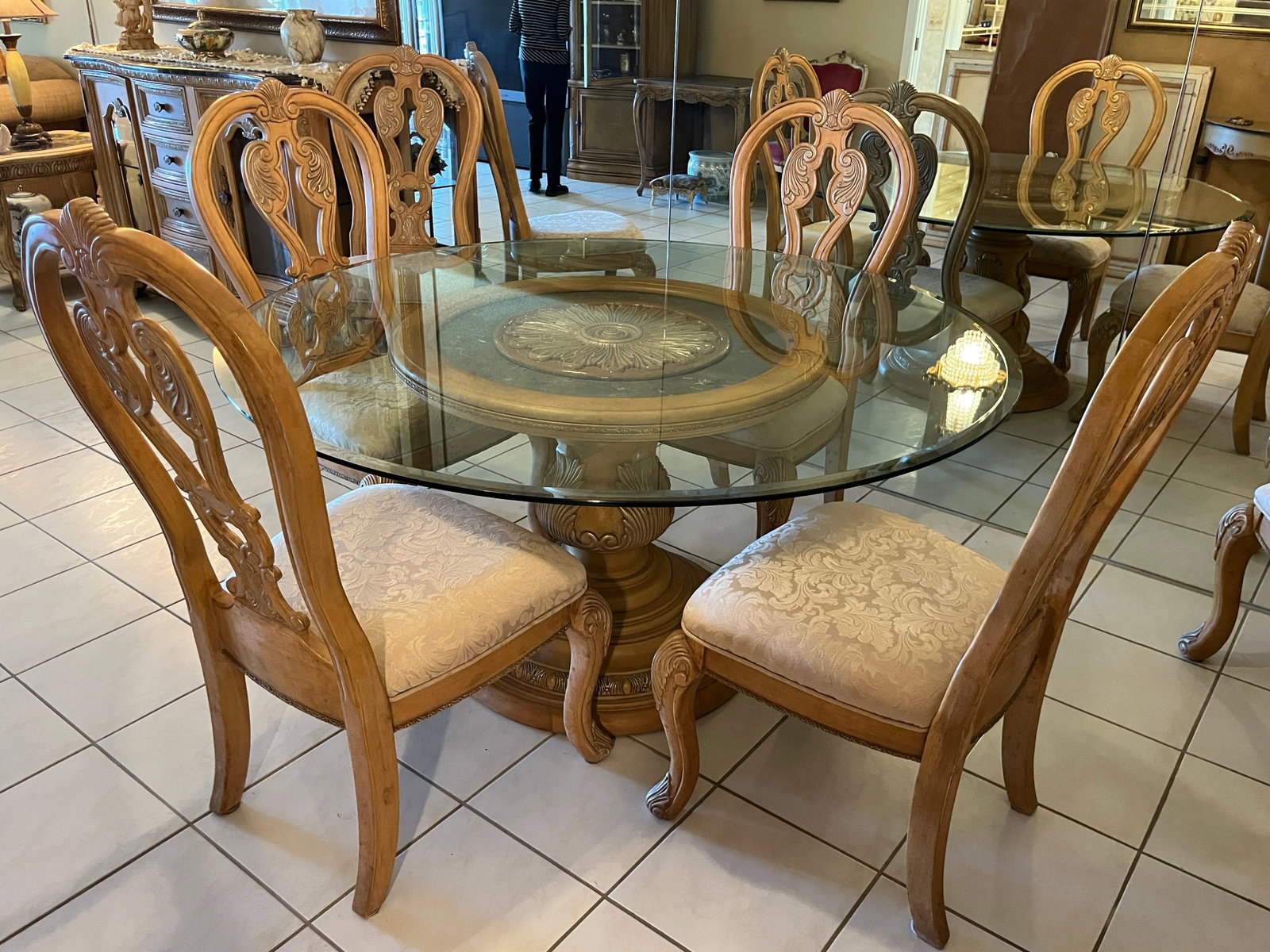 Glass Top Din.Rm.Table/6-Chairs: Glass Top Dining Room Table w/6-Chairs