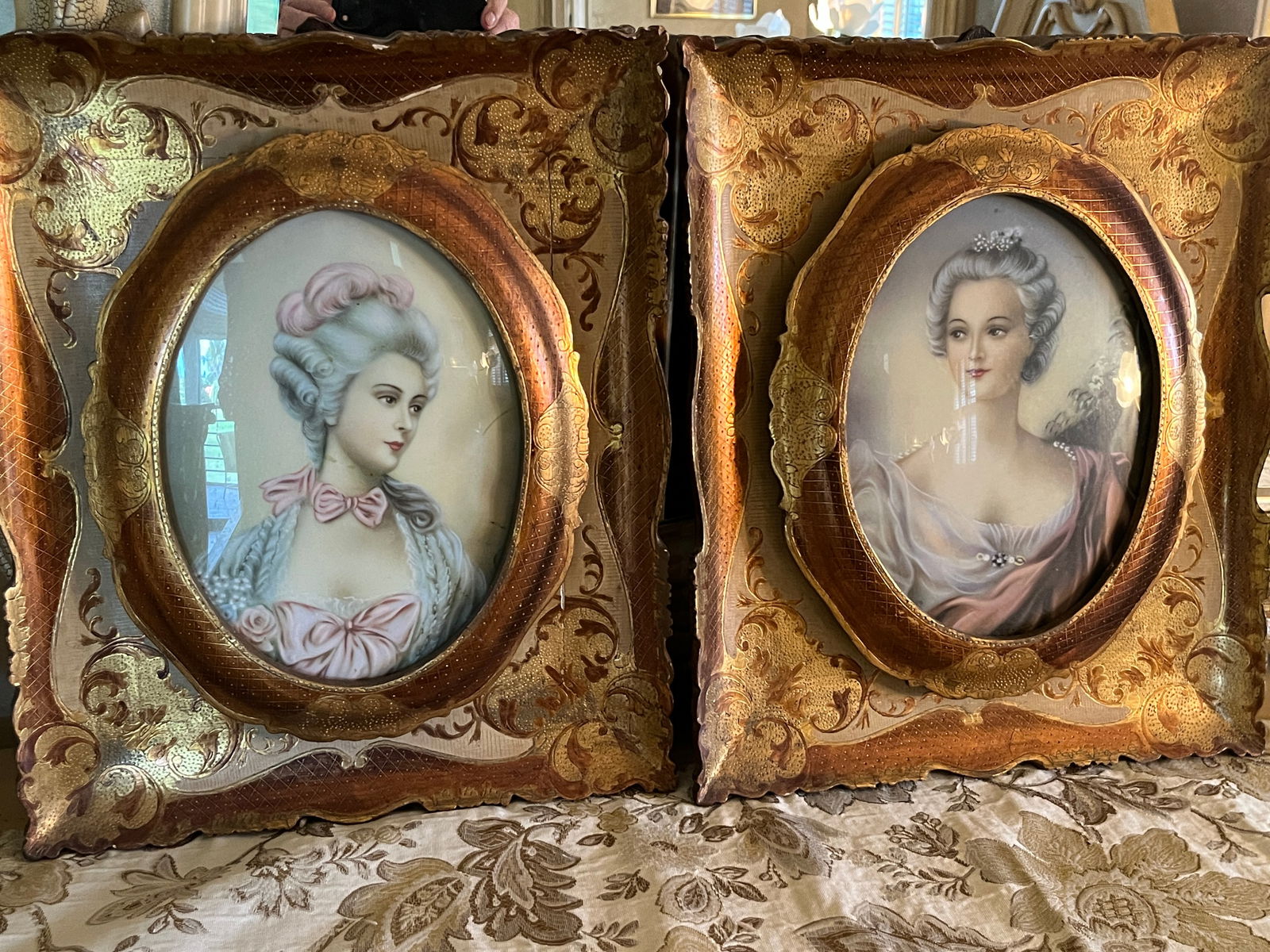Pair Venetian Gold Picture Frames: Pair Venetian Gold Frame Picture Frames, 15x12.75