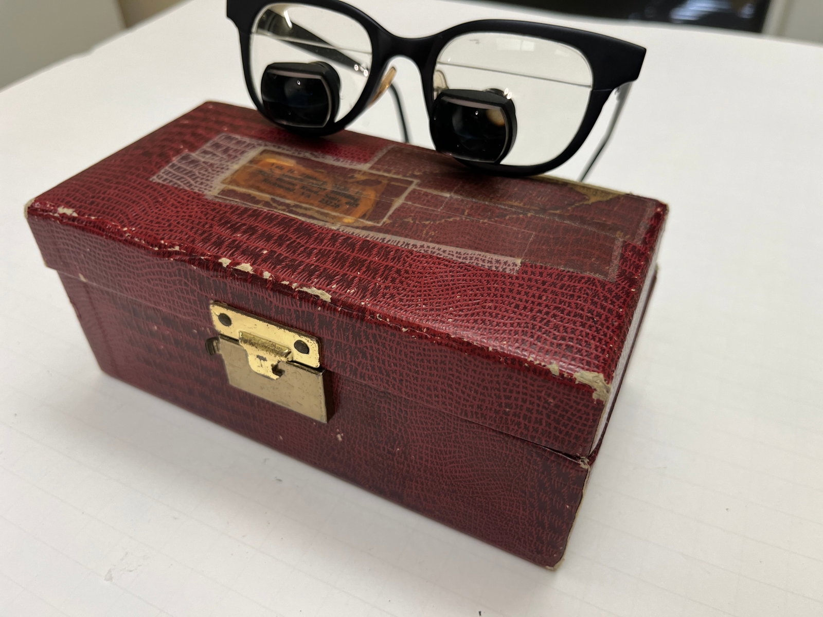 Surgical Telescope Glasses: VTG Surgical Telescope Glasses, 7x3x3.25