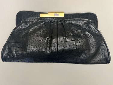 Perlina Blk. Leather Clutch Bag