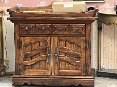 Bar Back Server on Wheels