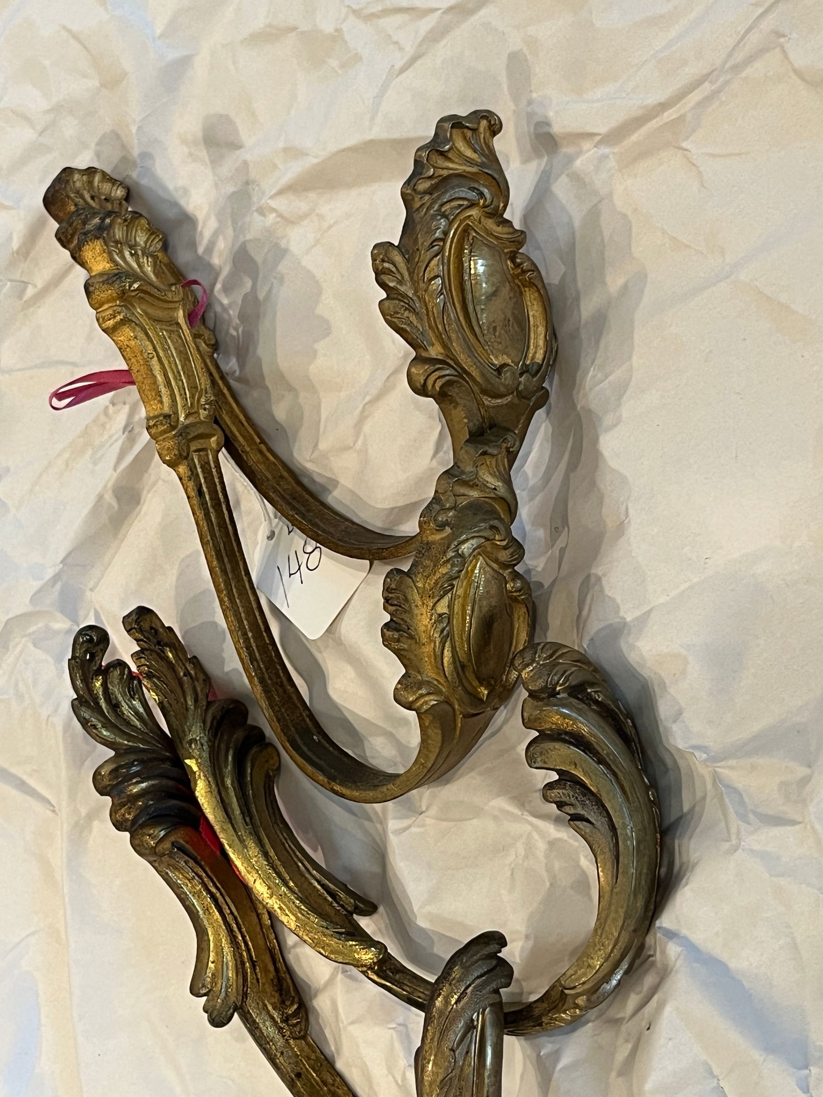 Gld. Metal Curtain Tie-backs (1 of 3)