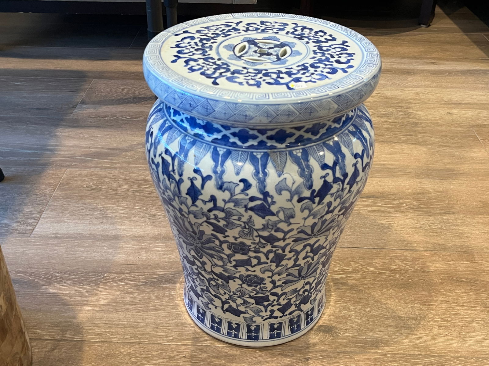 BL/WH Garden Bench (1 of 4)