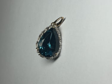 BL Topaz/Dia. Pendant
