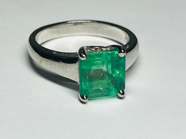 14kt Emerald Ring