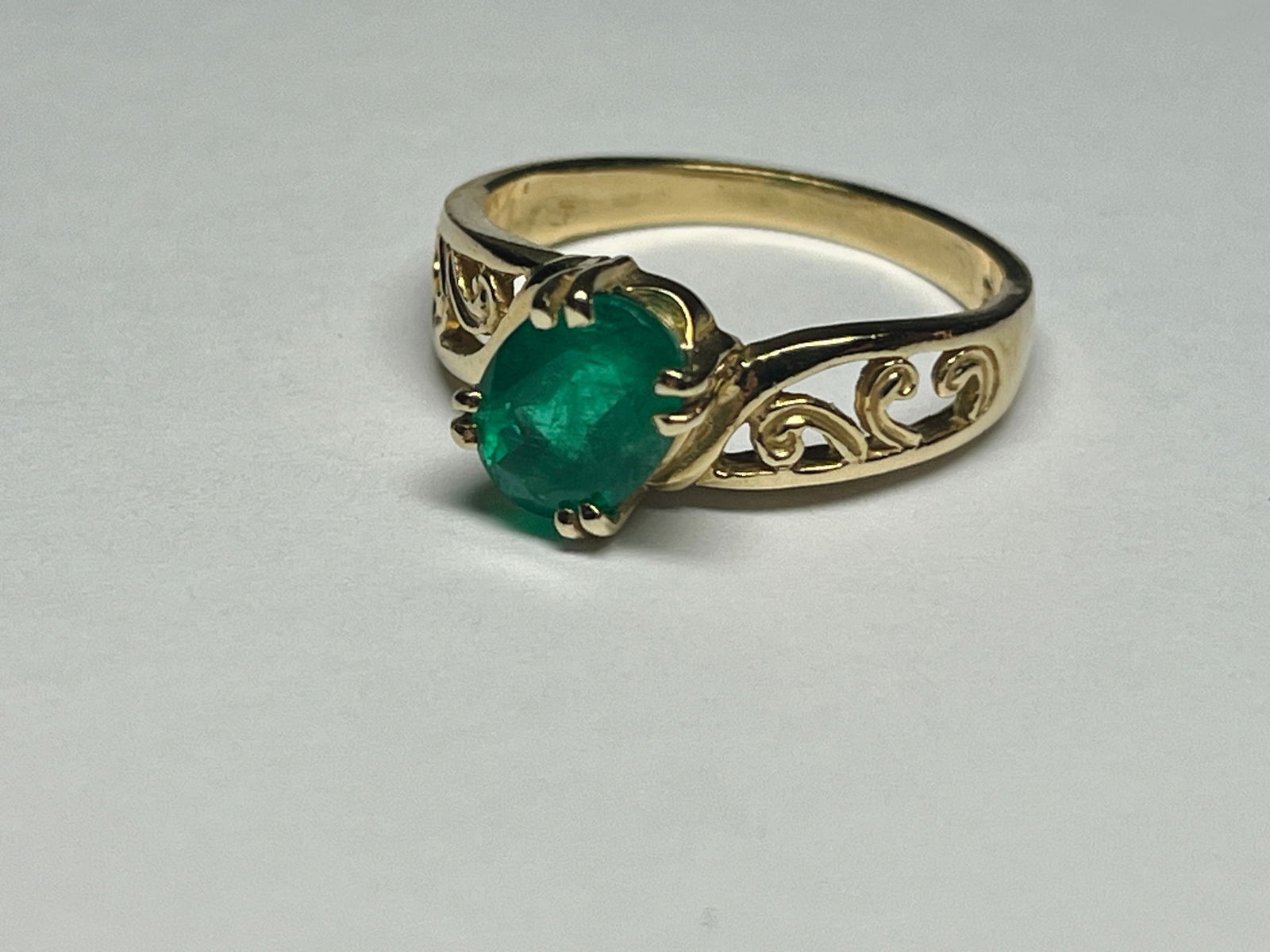 14kt Emerald Ring (1 of 3)