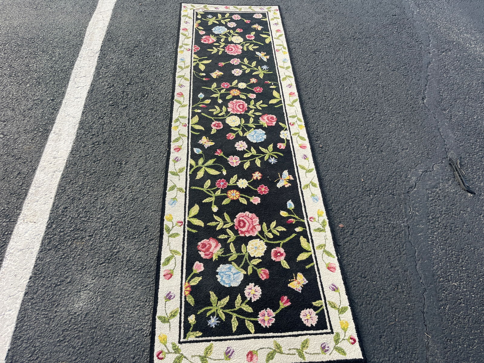 VTG Handmade Blk/Be Floral Rug (1 of 4)