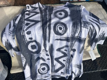 NEW Jess & Jane Woman's Abstract Top