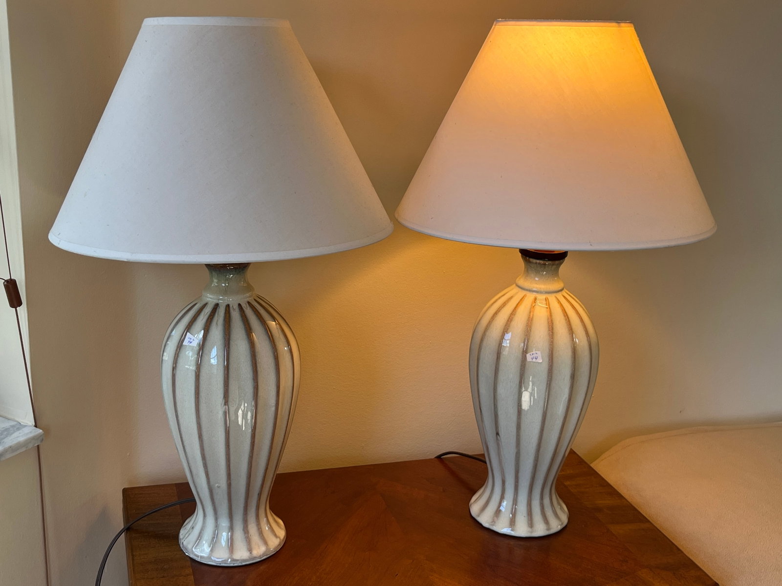 Pr. White-Gold Stripe Lamps: Pair White w/Gold Stripe Lamps, 26"h