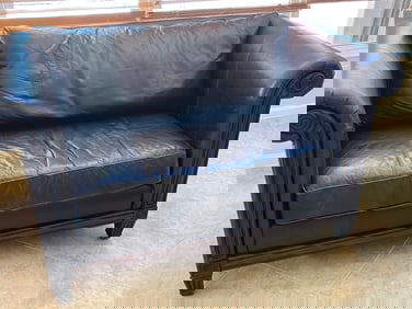 Bernhardt Br. Leather Loveseat