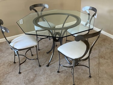 Octagon Gllass Top Table/4-Chairs