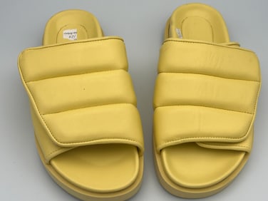 Gia Borghini Leather Flip Flops