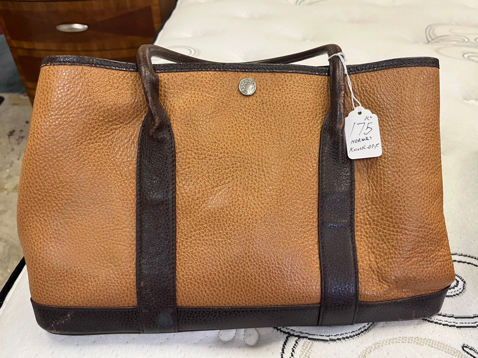 Hermes Leather Knockoff Handbag (1 of 3)