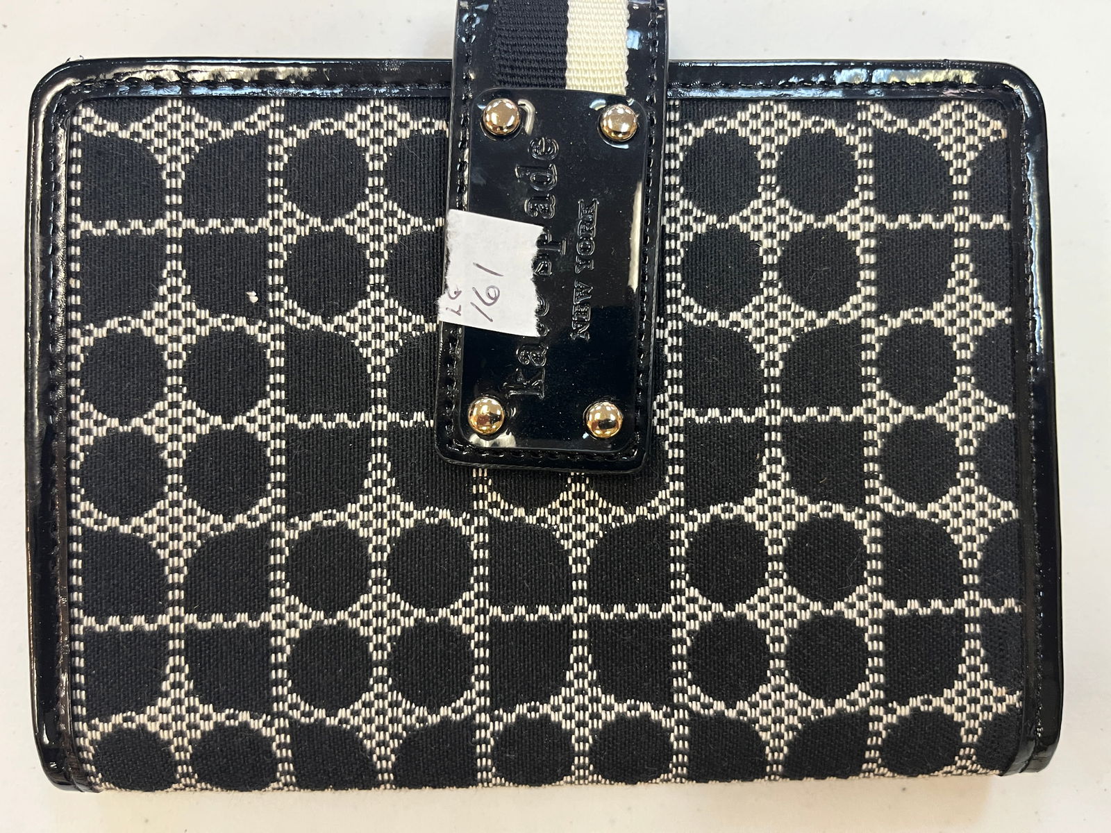 Kate Spade Agenda Planner: Kate Spade Blk/Wh Geometric Fabric Print w/Leather Trim, Agenda Planner