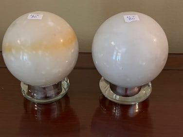 2-VTG Onyx Spheres on Stands