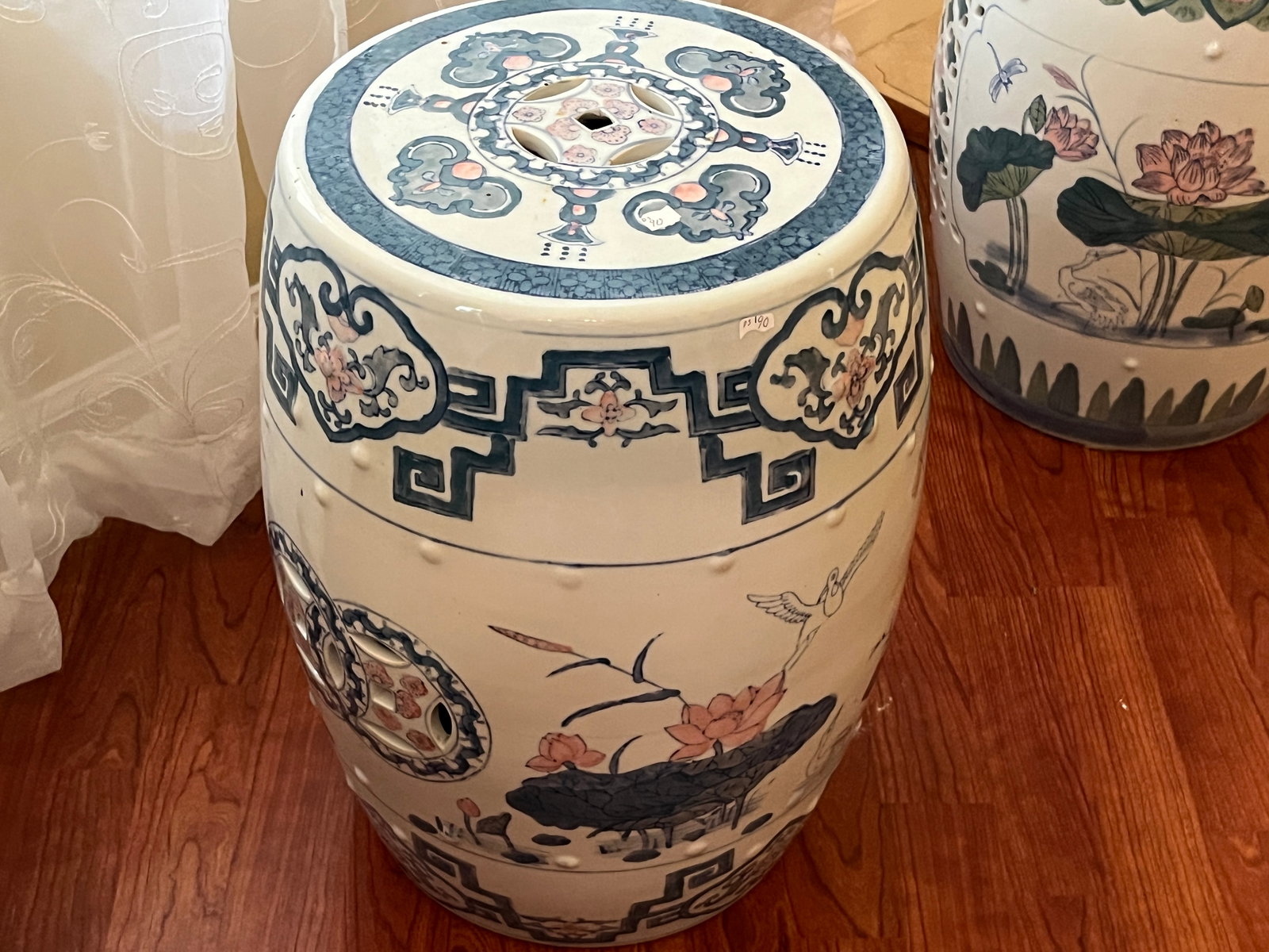 BL/WH Garden Bench (1 of 1)